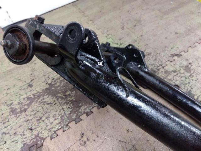 9 YAMAHA
XS650SP genuine swingarm