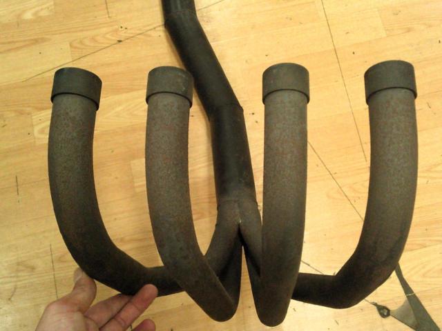 Moriwaki
Engineering (Moriwaki)
One-piece muffler
Sefer 400/χ