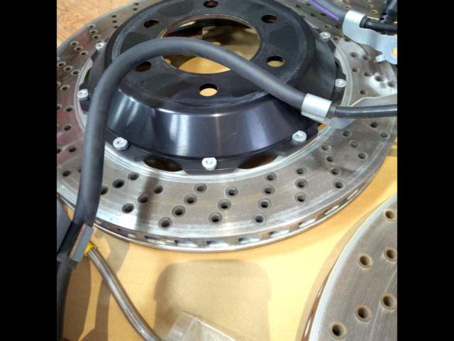 Brembo
GTBM
8POT
&amp;
Bremb
4POT
&amp;
HRD Electric Parking Caliper for Land Cruiser 300
FJA300W/VJA300W