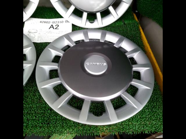 ダイハツ ムーブキャンバス/LA850S 純正ホイールキャップ 14インチ 4枚 