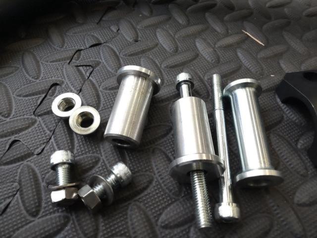 OVER
RACING
Sub-frame
ZRX1200
Use to DAEG