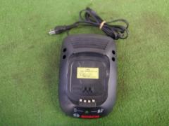 〇値下げしました!!【WG】BOSCH バッテリー充電器