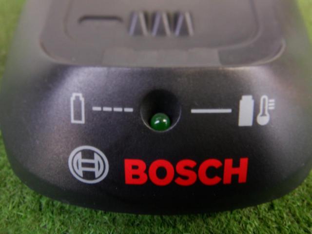 〇値下げしました!!【WG】BOSCH バッテリー充電器