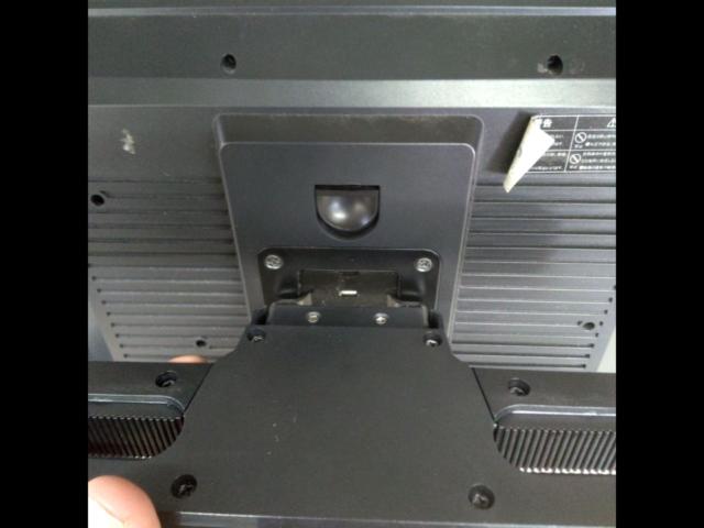 Qriom
10.1 inches
DVD built-in monitor