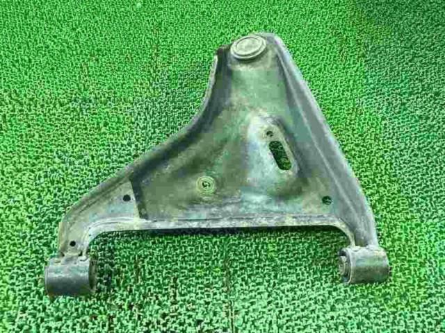 日産(NISSAN) 純正ロアアーム 右のみ シルビア/S13