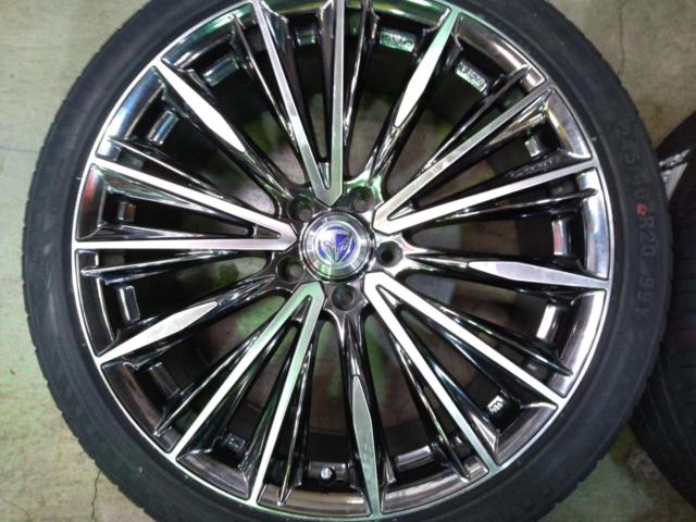 RAYS VERSUS STRATAGIA VOUGE + RADAR Dimax R8+ 245/40R20 99Y