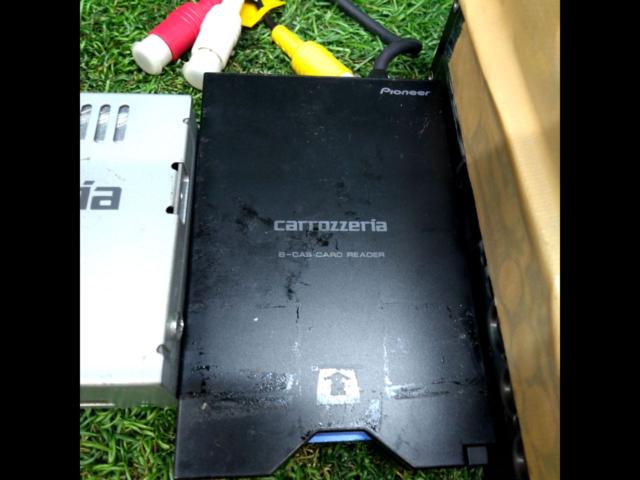 carrozzeria AVIC-VH9900
2009 model