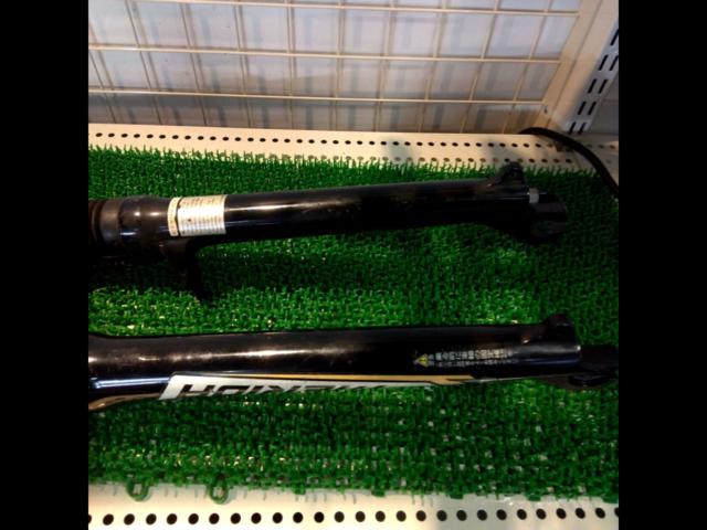 MERIDA × SR SUNTOUR M3000AL 26インチサスペンションフォーク フロント用
