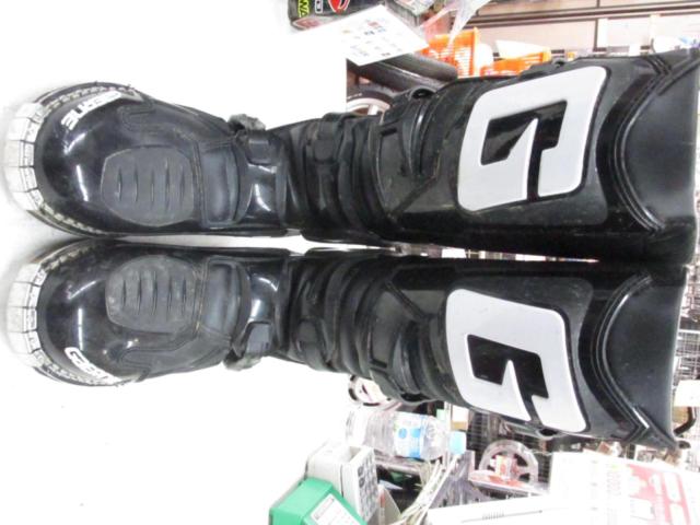GAERNE(ガエルネ) ファストバック(ブラック) 【27.5cm】 | やや傷や 