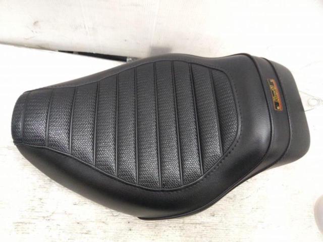 10K&H solo seat