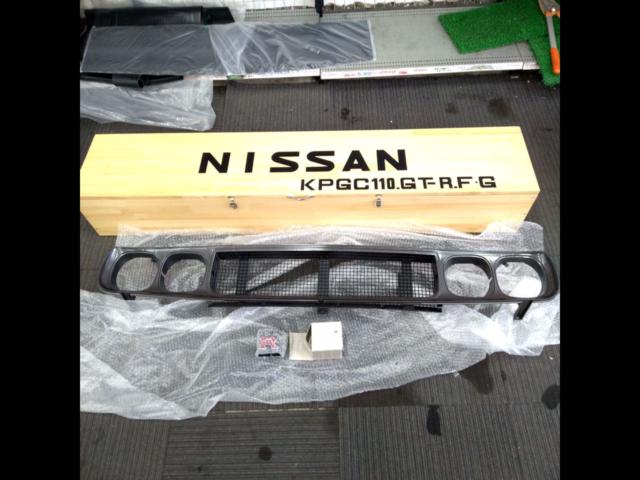 Nissan genuine grille
Skyline GT-R/Kenmeri (KCGP110)