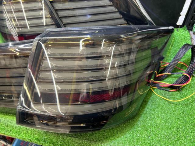 Valenti ジュエルLEDテールランプ REVO TT21CRW-SB-1
