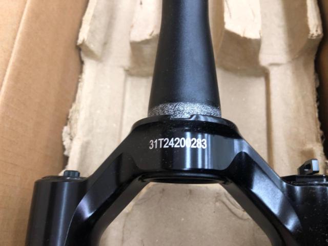 ツールズショーケース棚上にて展示【未使用品!!】Rock Shox SID SL Ultimate Race Day フォーク