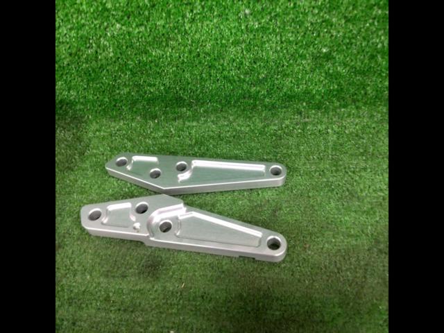 OHLINS
Caliper support ZRX1100 ('98)