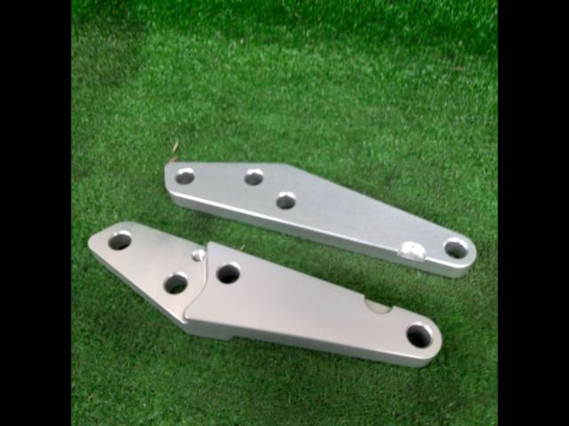 OHLINS
Caliper support ZRX1100 ('98)