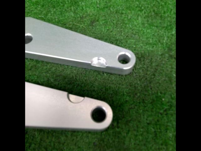 OHLINS
Caliper support ZRX1100 ('98)