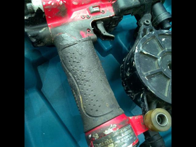 マキタ (makita) コンクリート用高圧エアピン打ち機 AN250HC