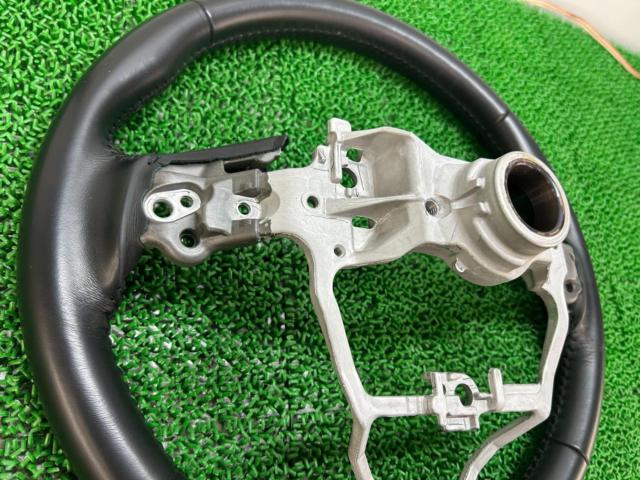 【カムリ/70系】TOYOTA純正レザーステアリング ★価格見直しました★