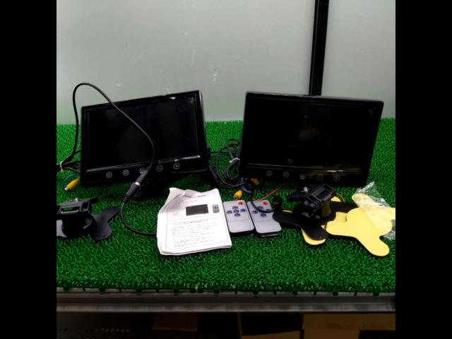 Unknown Manufacturer
Rear seat monitor
Right and left