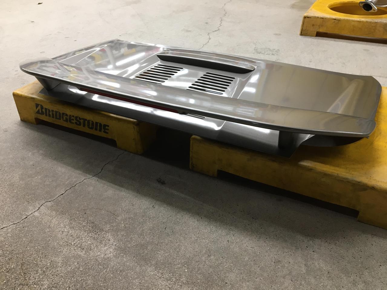 トヨタ ZZW30 MR-S 純正エンジンフード + OPリアウイング | 中古品 | アップガレージ 名古屋中川店 | カー用品 ボディ ...