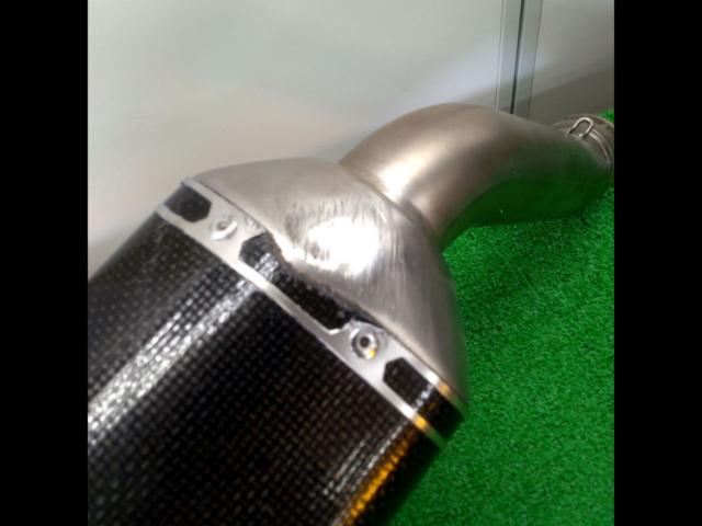 ☆☆値下げしました☆☆AKRAPOVIC(アクラポビッチ) チタンカーボンスリップオンマフラー ヤマハ FZ-1