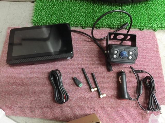 Hizenyo HYZ-L5W
7-inch rearview camera monitor
Wireless back camera