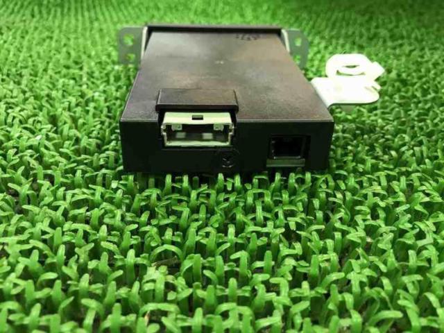 DAIHATSU (Daihatsu) genuine
Built-in ETC-board unit
86970-B2040