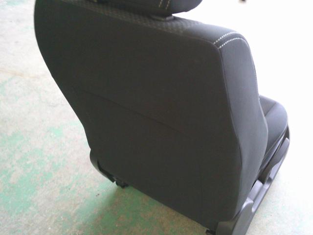 ZC72 スイフト純正リクライニングシート(運転席側)