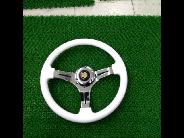 メーカー不明 3本スポークステアリング