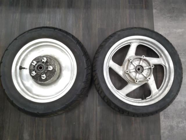 HONDA
Magna 250 genuine tire and wheel set