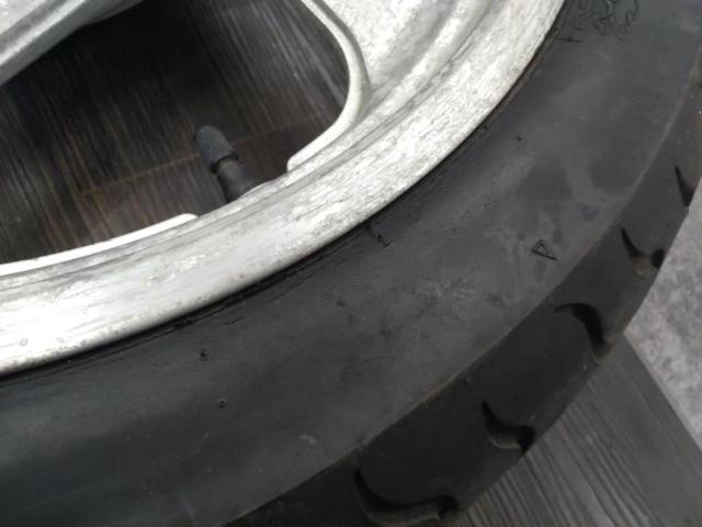 HONDA
Magna 250 genuine tire and wheel set