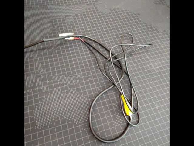 Unknown Manufacturer
Sun visor 12.2 inch monitor