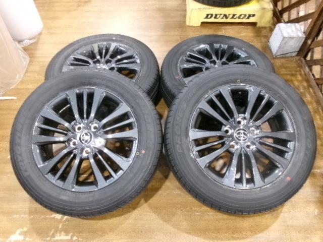 トヨタ ノア/ヴォクシー 90系純正ホイール+TOYO PROXES J68 | 目立った 