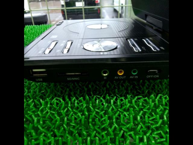 Qriom with a reason/issue
7-inch portable
DVD player