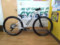 MERIDA BIGNINE 7000-E 29×2.2 1×11S カーボンフレームMTB ホワイト サイズ:38