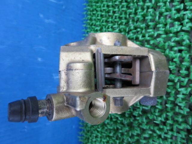 YAMAHA/Brembo genuine front caliper
Super Jog ZR (3YK)