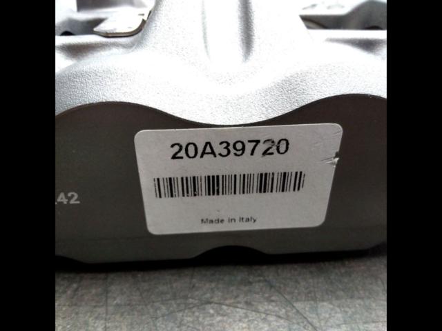 Brembo
Monoblock M4
34 Casting Caliper
Right and left