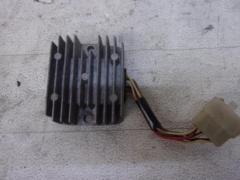 Genuine Yamaha regulator
SR400 (1JR)