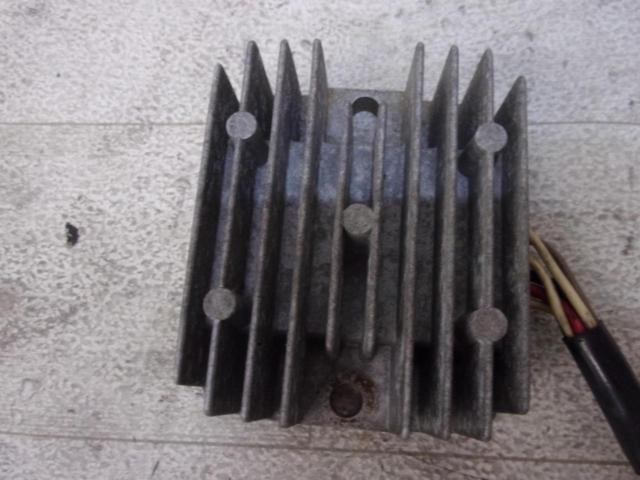 Genuine Yamaha regulator
SR400 (1JR)