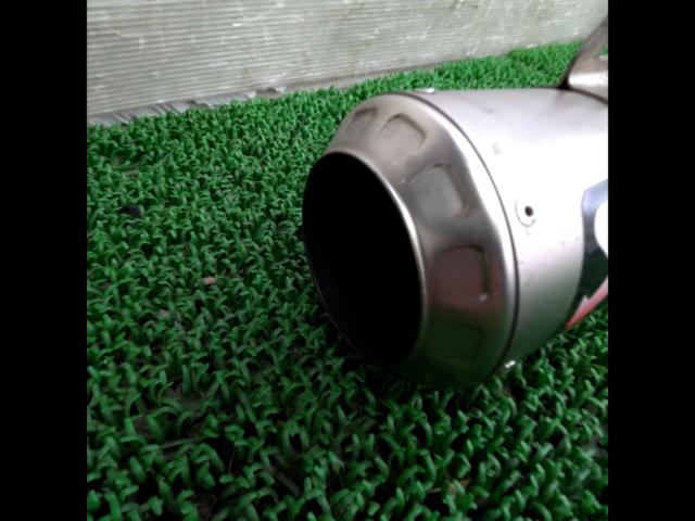 AKRAPOVICSLIP
ON
LINE
GP type silencer
YZF-R25(RG74J)