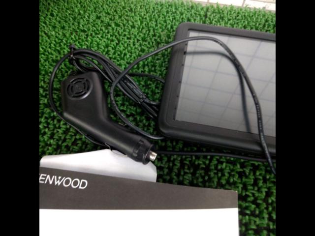 KENWOOD
EZ-950
9 inches portable navigation