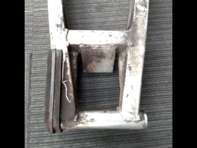 SUZUKI
RGV250γ (VJ21A) genuine swingarm