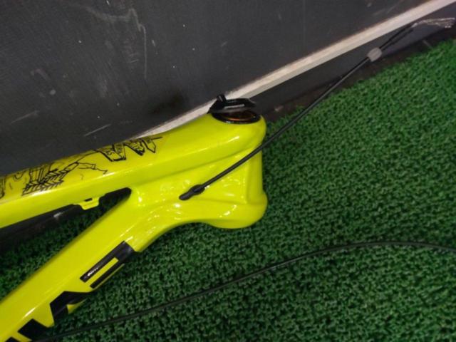※リアユニット動作未確認 Evil Insurgent カーボンフルサスMTBフレーム 27.5インチ イエロー