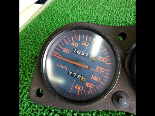 Discounted genuine Honda speedometer
NS 250 F (MC 11)