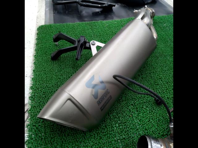 HONDA
Genuine \"AKRAPOVIC\" full exhaust system
CBR1000RR-R / SP (SC82)