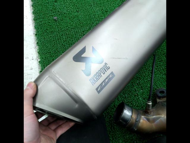HONDA
Genuine \"AKRAPOVIC\" full exhaust system
CBR1000RR-R / SP (SC82)