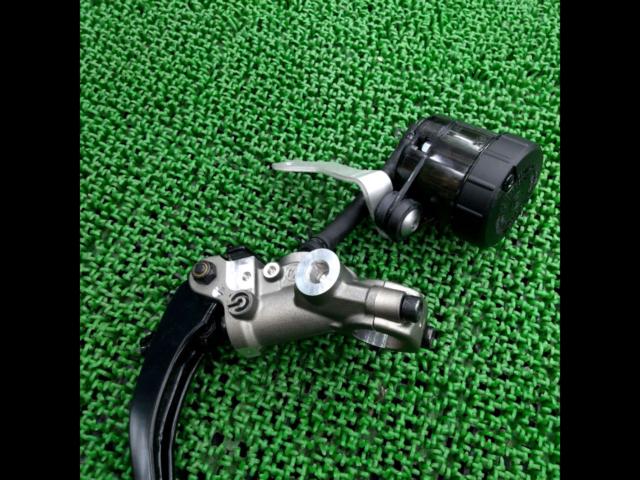 HONDA Brembo Master Cylinder
CBR1000RR-R / SP (SC82)