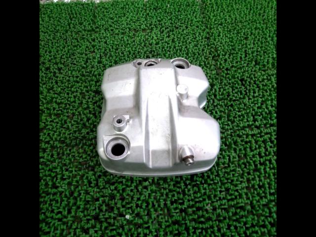 HONDA
Genuine cylinder head cover
CBF 125 (PCJ 72)