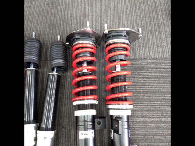 RS-R
Basic-i Corolla Sport / NRE210H・ZWE211H