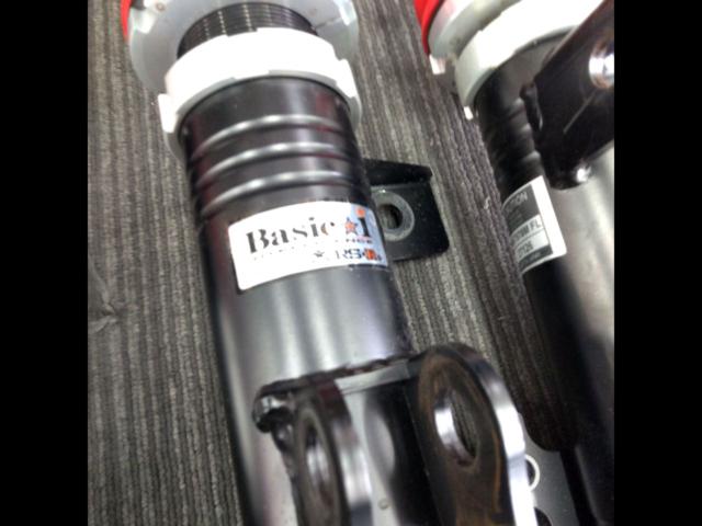 RS-R
Basic-i Corolla Sport / NRE210H・ZWE211H